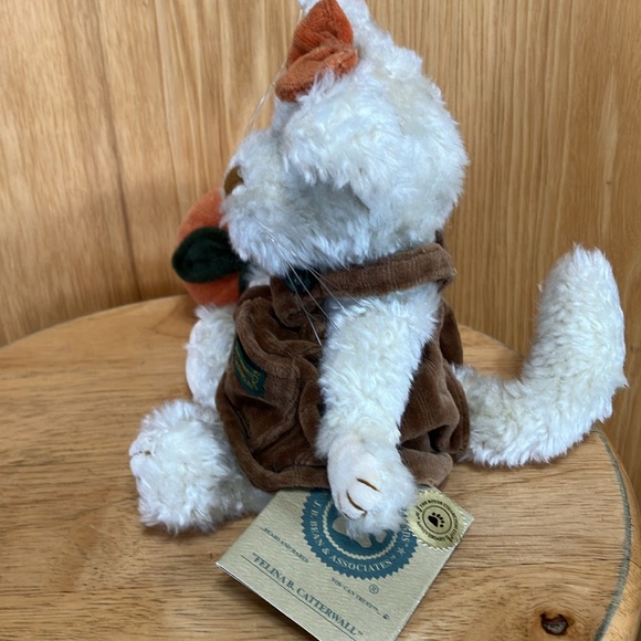 BOYD’S BEARS CATS SABRINA P. CATTERWALL WITH AUTUMN DECOR. 9” Tall - Picture 9 of 12